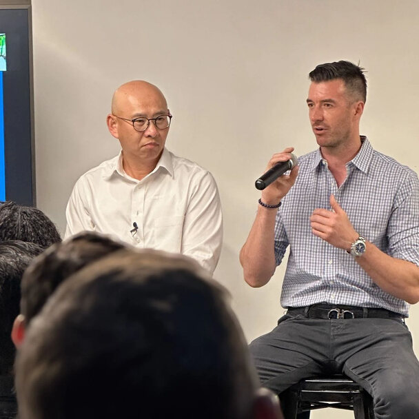 Speakers taking questions from the audience at a 1752vc event