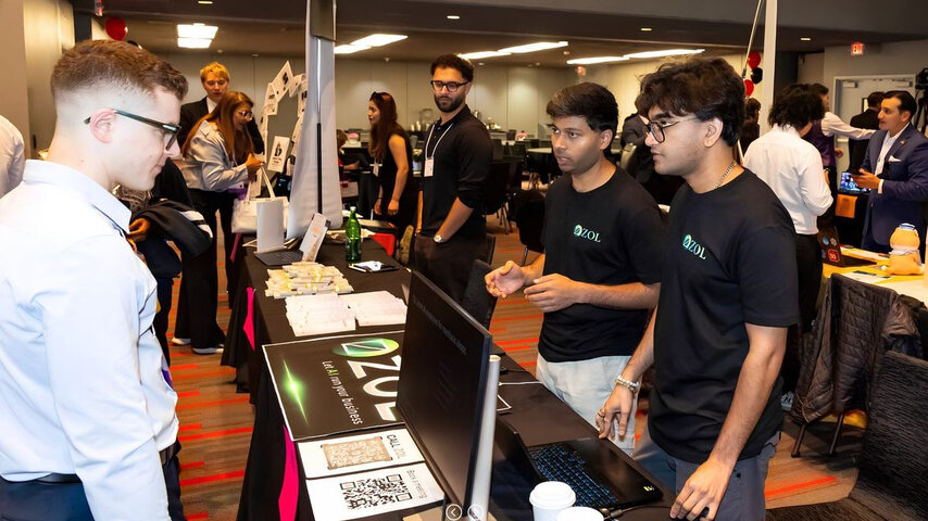Founder demoing at the 1752vc showcase